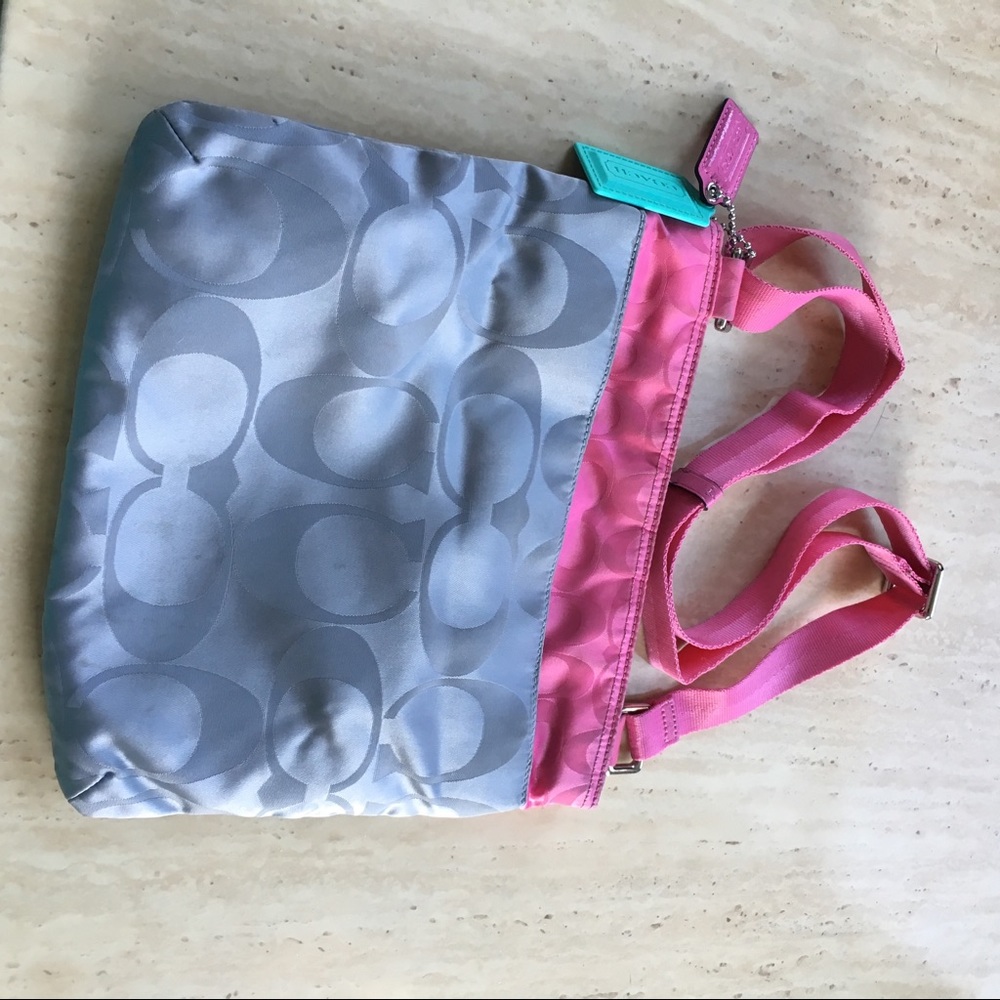 Coach Shoulder Bag - Picture 4 of 8